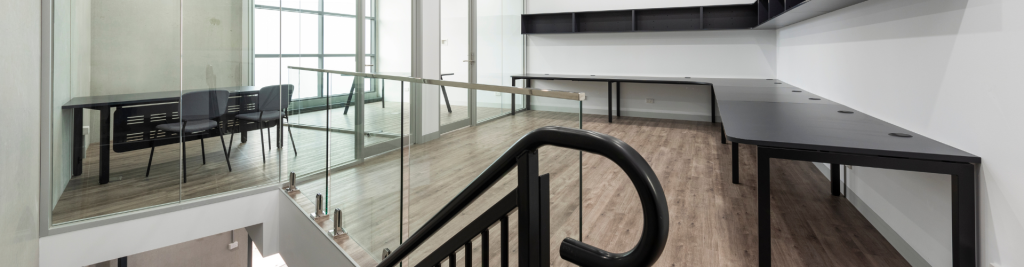 Glass partittions